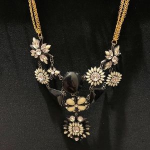 Amrita singh necklace
